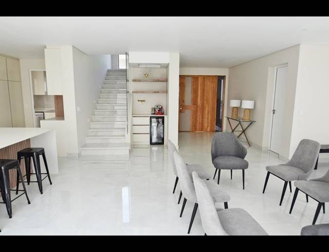 4 BEDROOM HOUSE FOR SALE IN SANDOWN